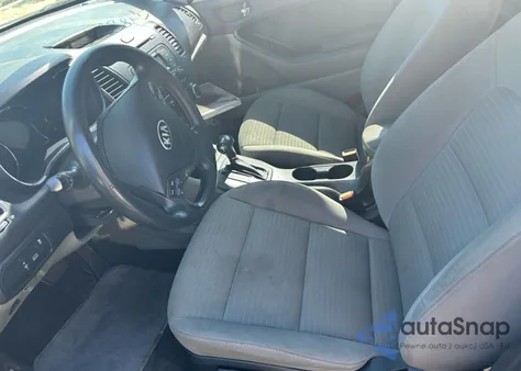 2016 Kia Forte Lx из США, поврежденный, VIN KNAFX4A68G5439702